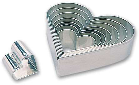 Image de BTE 8 DECOUPOIRS COEUR  40/138