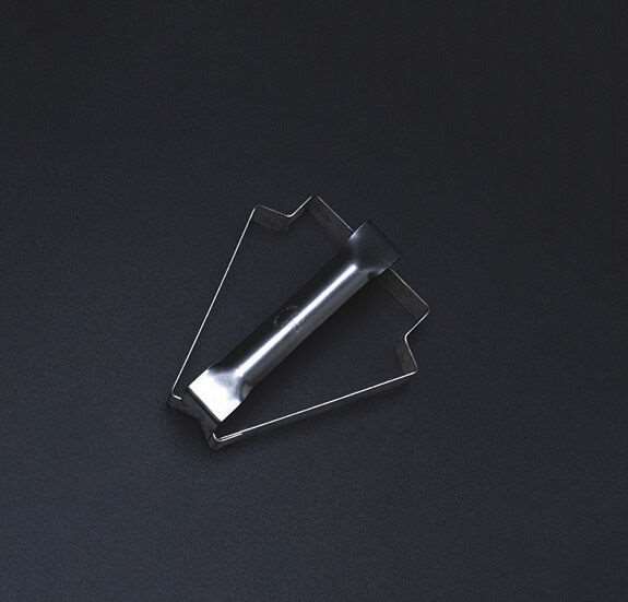 Image de DECOUPOIR INOX TRIANGLE MOZAIC